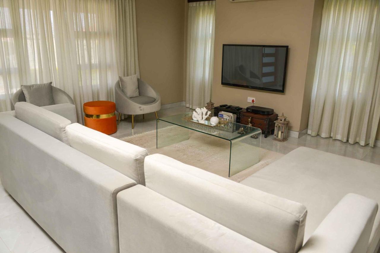Immaculate Villa Gaborone Eksteriør bilde